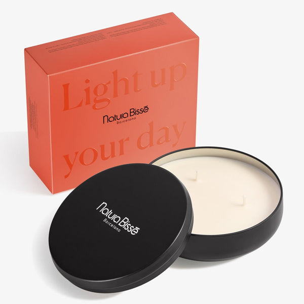 Freebie: Natura Bisse Diamond Lavender Candle