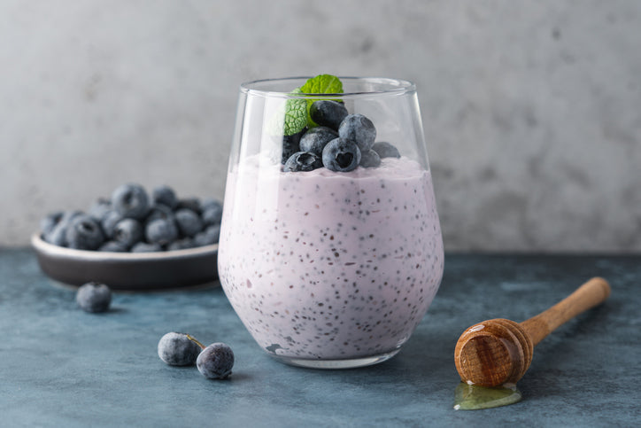 A Registered Nutritionist's Overnight Berry Chia Pudding: A High-Fibre Breakfast