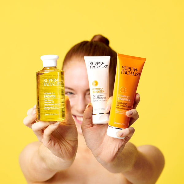 Super Facialist Vitamin C+ Brighten Micro Polish Wash
